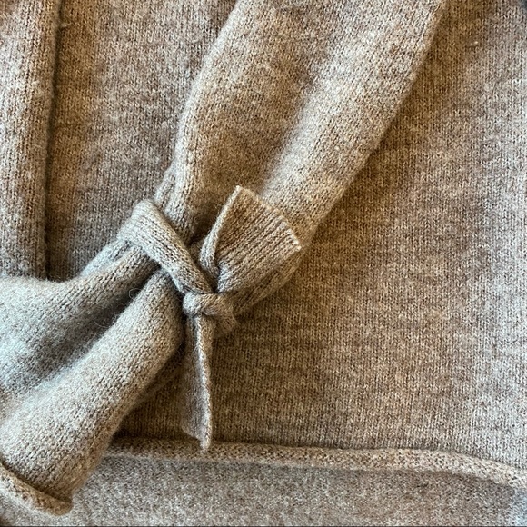 Brown Sweater - Picture 5 of 5